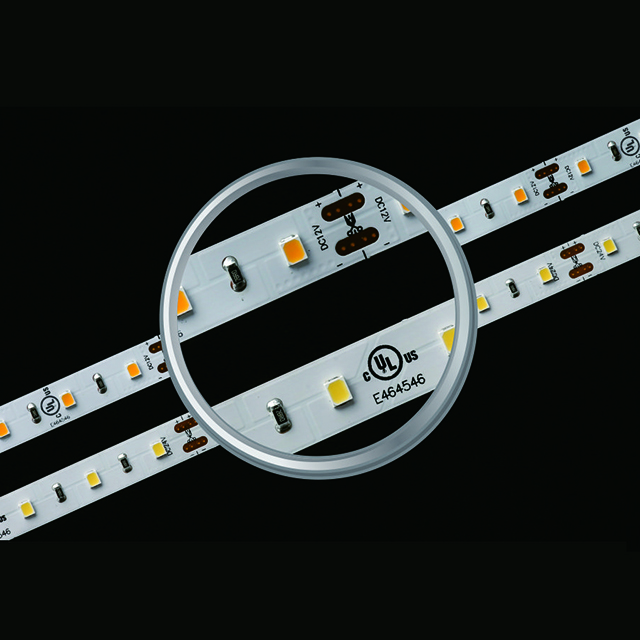 SMD2835 70LEDs 14.4W شريط إضاءة LED قابل للتعتيم